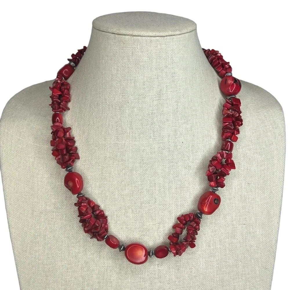 Chunky Coral Beaded Necklace - Picture 1 of 5